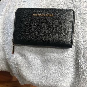 Michael Kors credit card holder